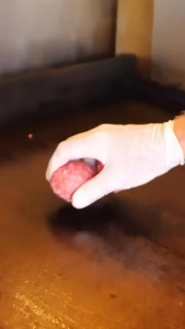 Half priced smash burgers and an ice cold beer? 🍻Sounds like the perfect meal to eat while you watch the playoffs! Come grab a seat at the bar tonight and dig in!🍔#denversports #downtowndenver