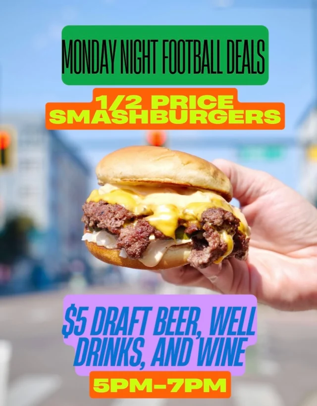 Monday nights taste better with deals!! 🏈🍔🍺 See you tonight! #denverburger #downtowndenver #denversportsbar #303eats #denversmashburger